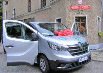 Nowy bus dla domu dziecka