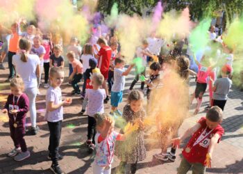 Biegi z festiwalem kolorów