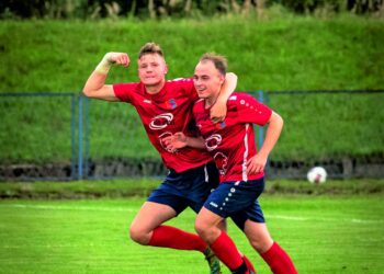 Dobry start Startów