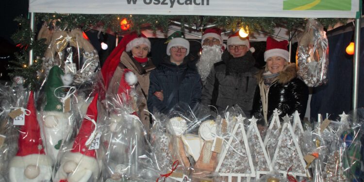 Kiermasz słodkości i ozdób