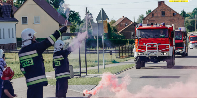 Strażacy z Kościelisk doczekali się nowego samochodu