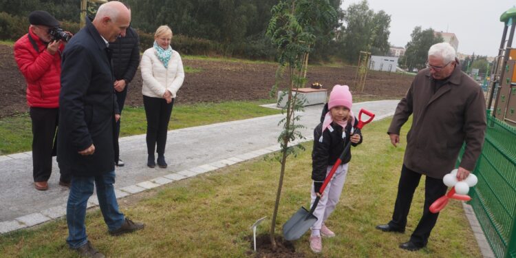 Park rekreacyjno-sportowy w Praszce oficjalnie otwarty! Galeria zdjęć.