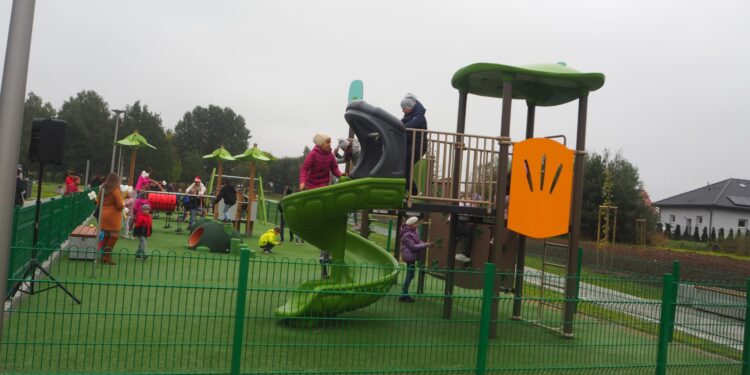 Park rekreacyjno-sportowy w Praszce oficjalnie otwarty! Galeria zdjęć.