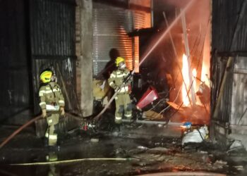 Całonocna walka z pożarem