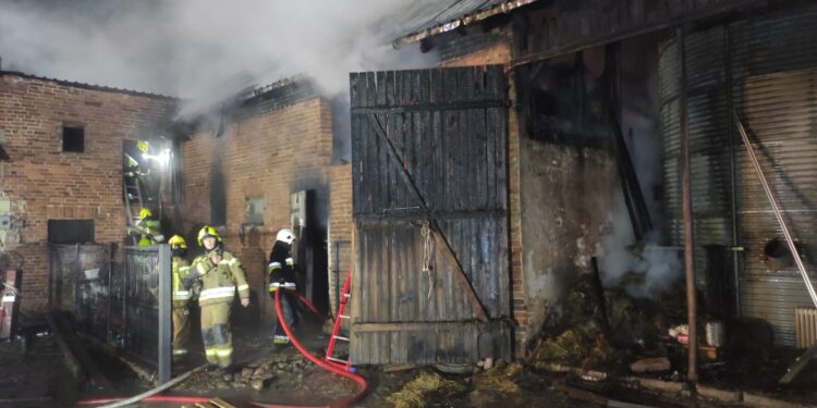 Całonocna walka z pożarem