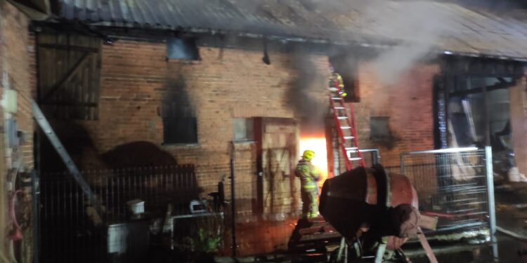 Całonocna walka z pożarem