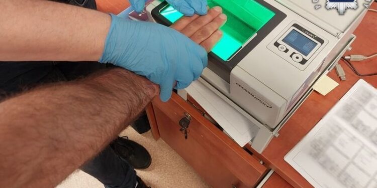 Był nietrzeźwy, stracił samochód, grozi mu deportacja