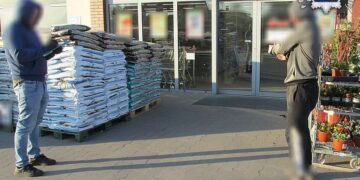 Szukał gotówki w kasach