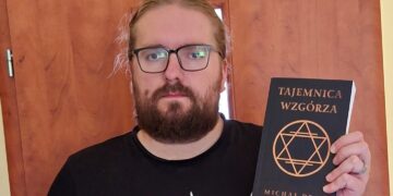 Między tajemnicą a pasją pisania
